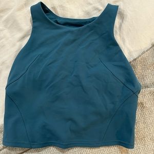 cropped sports tank top with built in padding